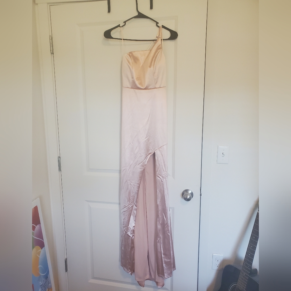 NWT Windsor Blush/Nude dress size 1 asymmetrical straps